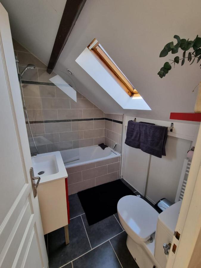 Duplex 40M2 Cocooning Coeur De Ville Avec Parking Neauphle-le-Château Екстериор снимка